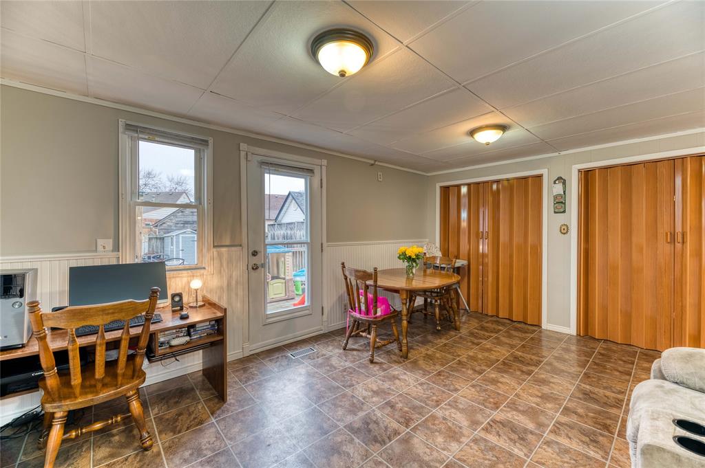 115 WALNUT Avenue North, Sarnia, Ontario, Canada