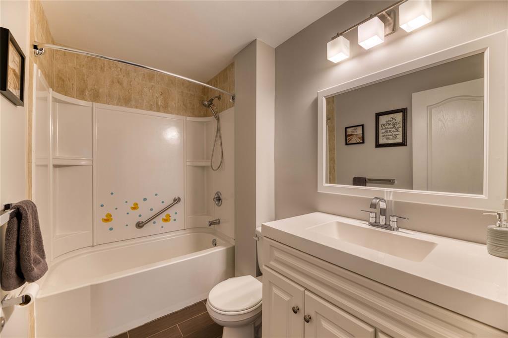 115 WALNUT Avenue North, Sarnia, Ontario, Canada