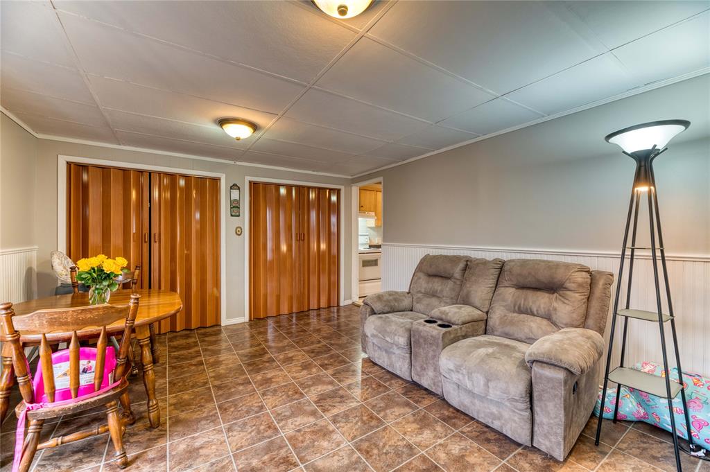 115 WALNUT Avenue North, Sarnia, Ontario, Canada