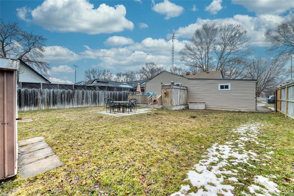 115 WALNUT Avenue North, Sarnia, Ontario, Canada