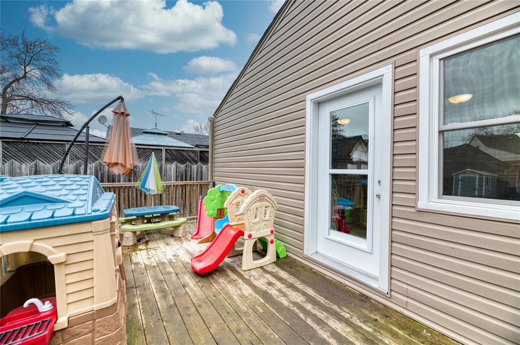 115 WALNUT Avenue North, Sarnia, Ontario, Canada