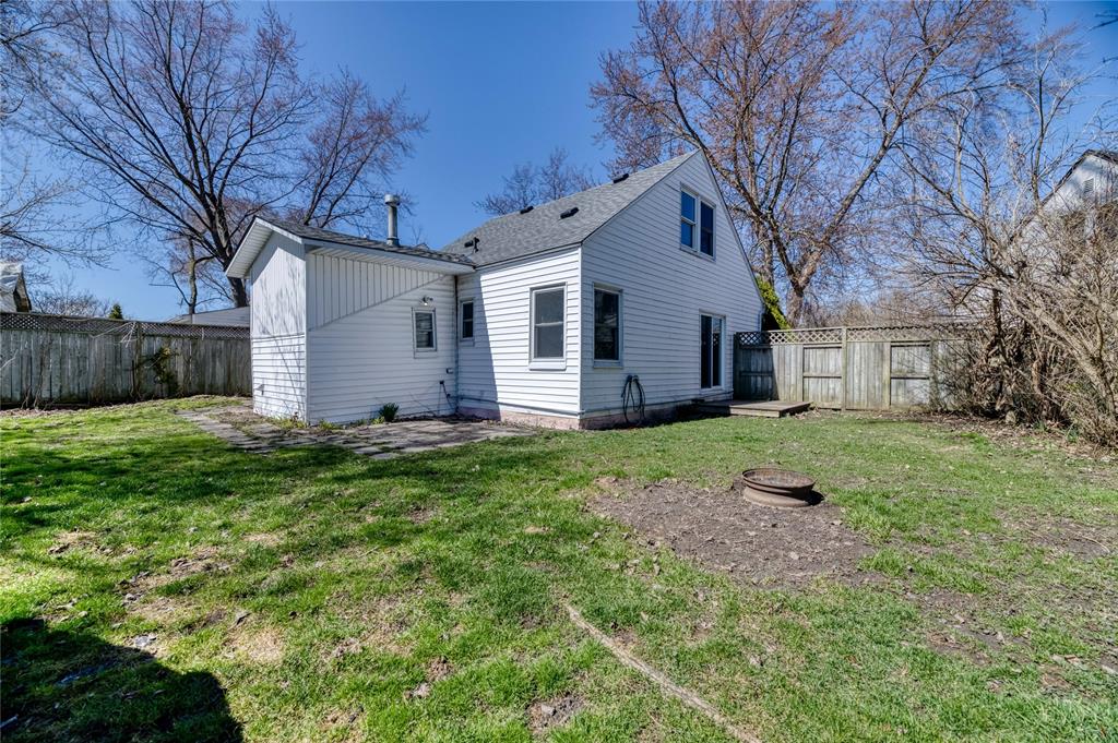 631 MAPLE Avenue, Sarnia, Ontario, Canada