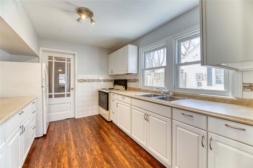 631 MAPLE Avenue, Sarnia, Ontario, Canada