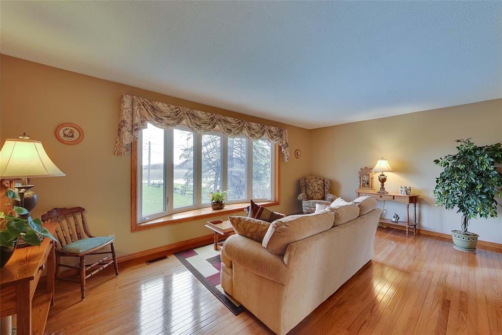 5693 TELFER Road, Sarnia, Ontario, Canada