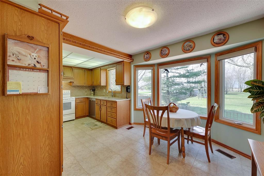 5693 TELFER Road, Sarnia, Ontario, Canada