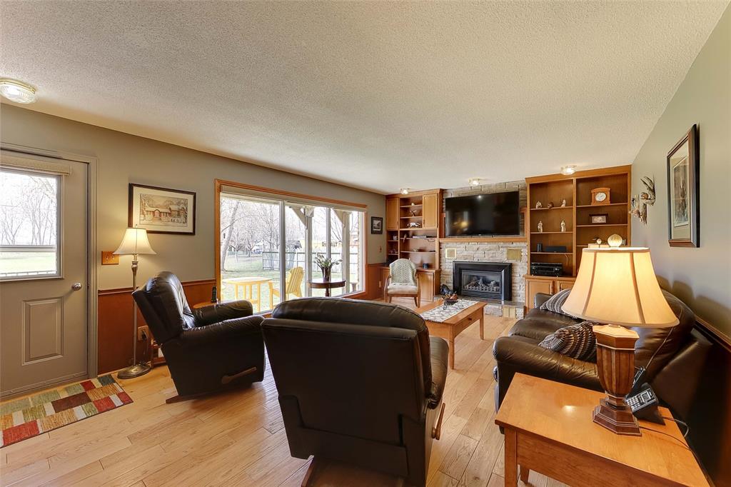 5693 TELFER Road, Sarnia, Ontario, Canada