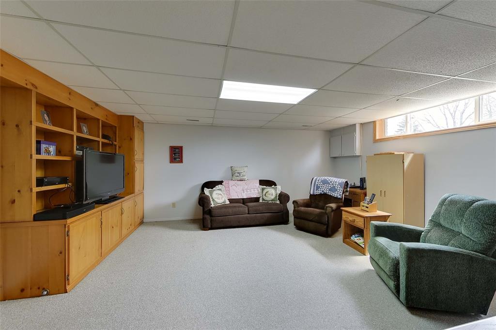 5693 TELFER Road, Sarnia, Ontario, Canada