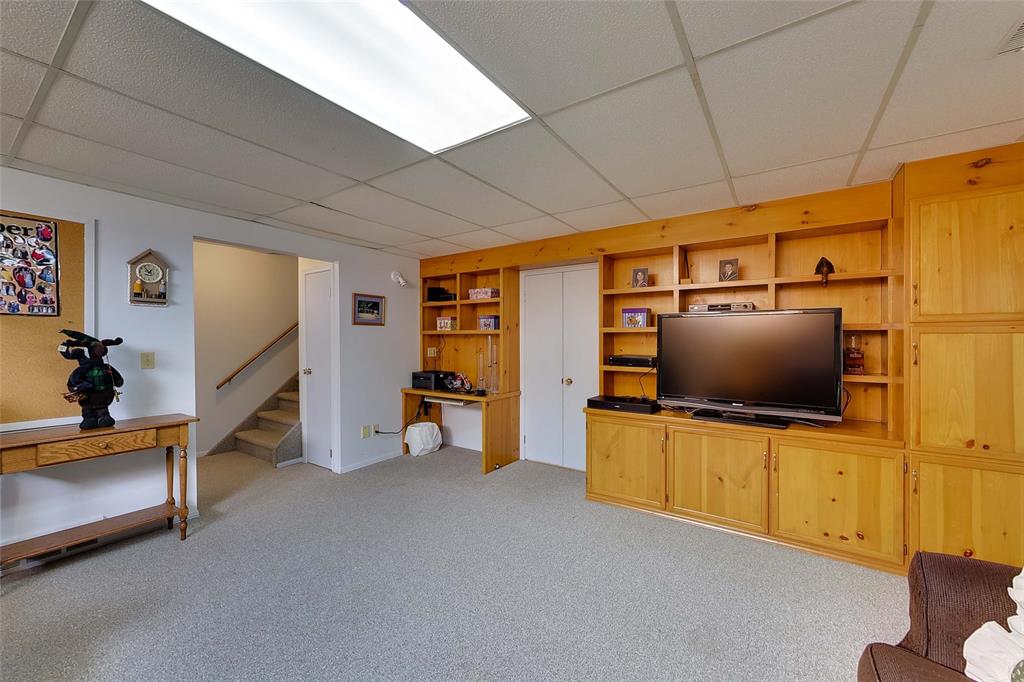 5693 TELFER Road, Sarnia, Ontario, Canada