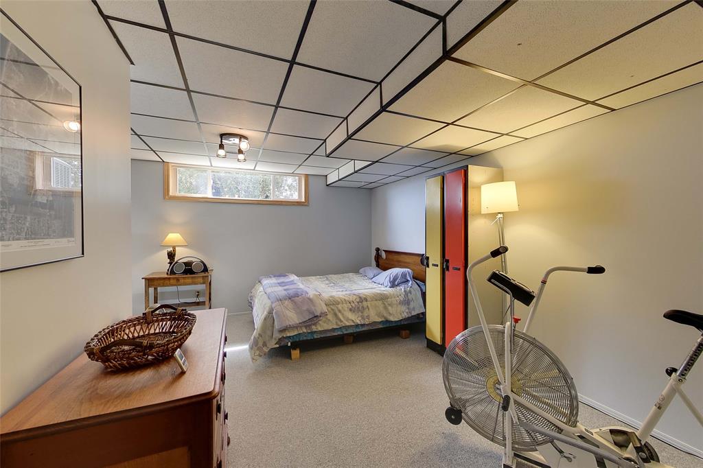 5693 TELFER Road, Sarnia, Ontario, Canada
