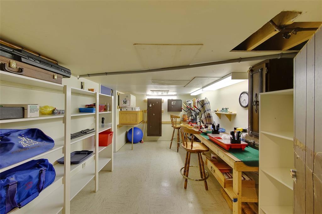 5693 TELFER Road, Sarnia, Ontario, Canada