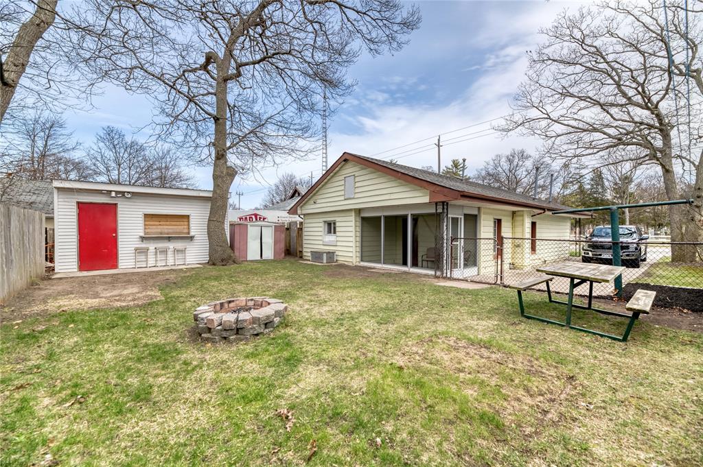 1107 COLBORNE Road, Sarnia, Ontario, Canada