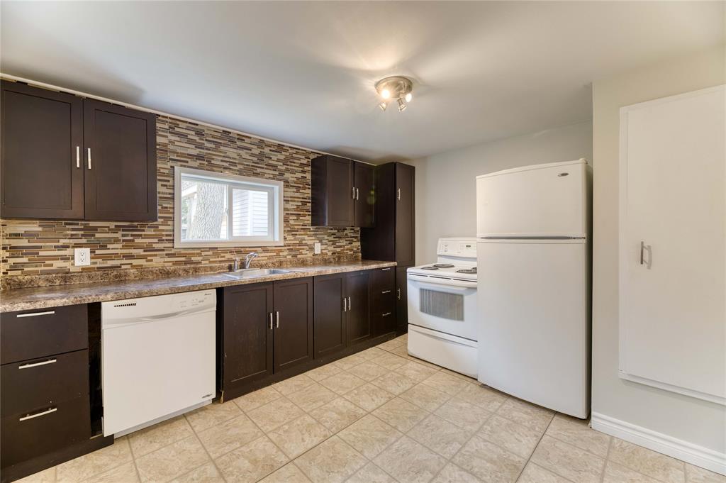 1107 COLBORNE Road, Sarnia, Ontario, Canada