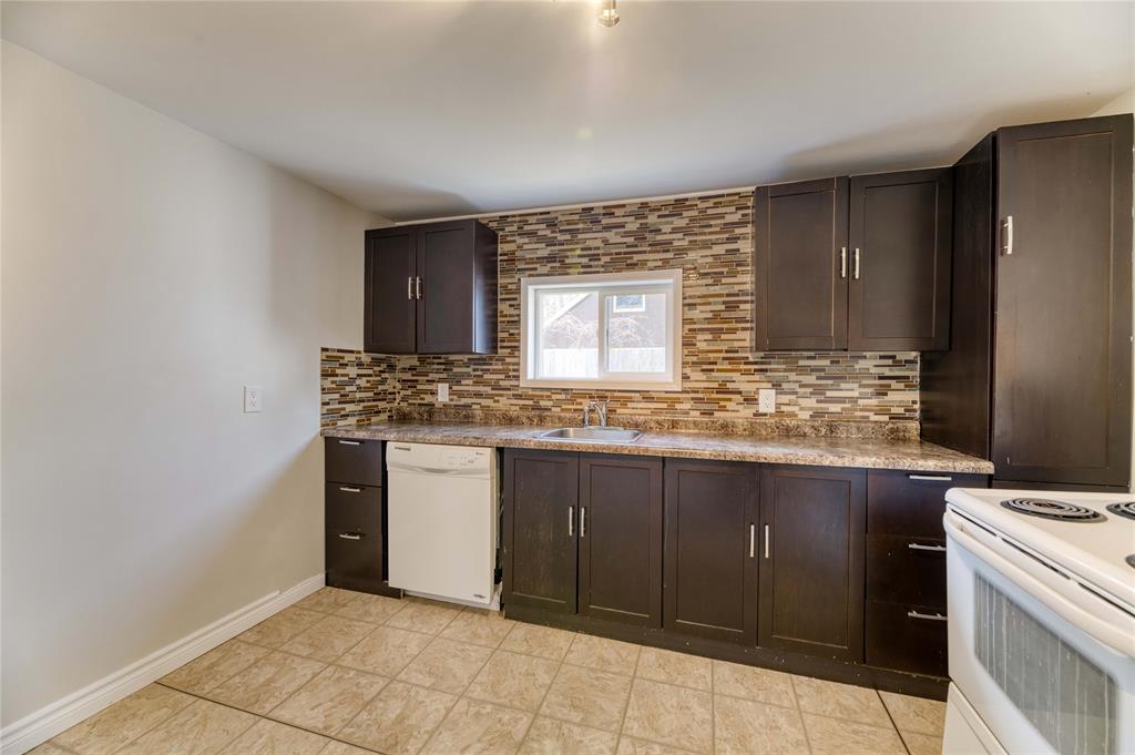 1107 COLBORNE Road, Sarnia, Ontario, Canada