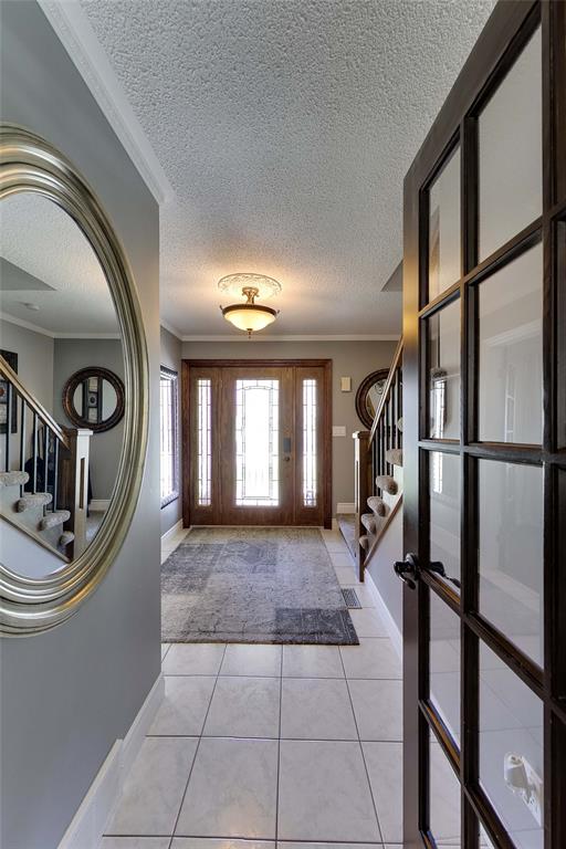 1697 TRINITY Crescent, Sarnia, Ontario, Canada