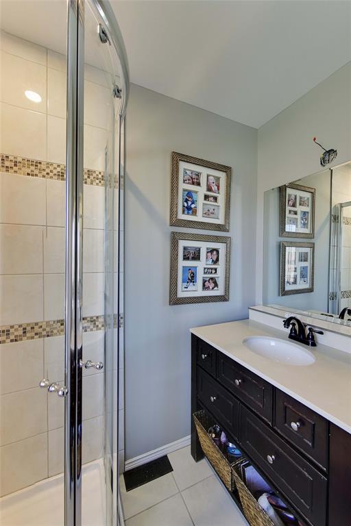 1697 TRINITY Crescent, Sarnia, Ontario, Canada