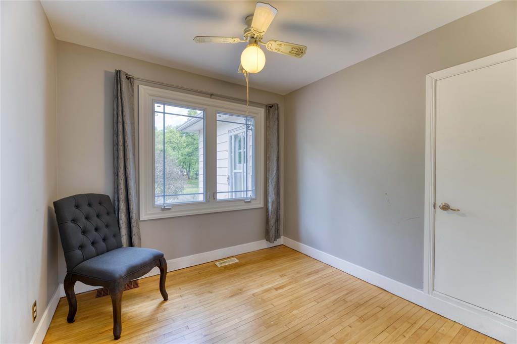832 NORWAY Avenue, Sarnia, Ontario, Canada