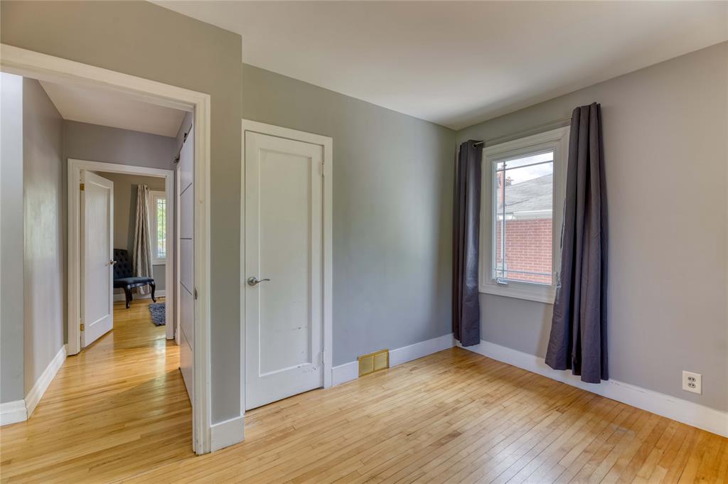 832 NORWAY Avenue, Sarnia, Ontario, Canada