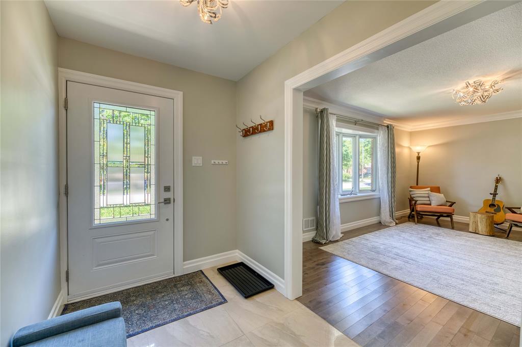 919 KEMSLEY Drive, Sarnia, Ontario, Canada