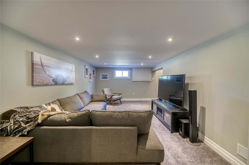 919 KEMSLEY Drive, Sarnia, Ontario, Canada