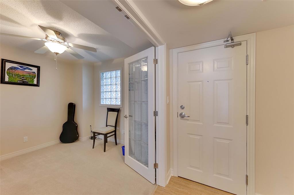 1520 VENETIAN Boulevard Unit# M-209, Point Edward, Ontario, Canada