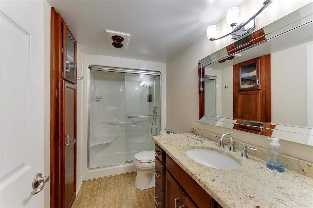 1520 VENETIAN Boulevard Unit# M-209, Point Edward, Ontario, Canada