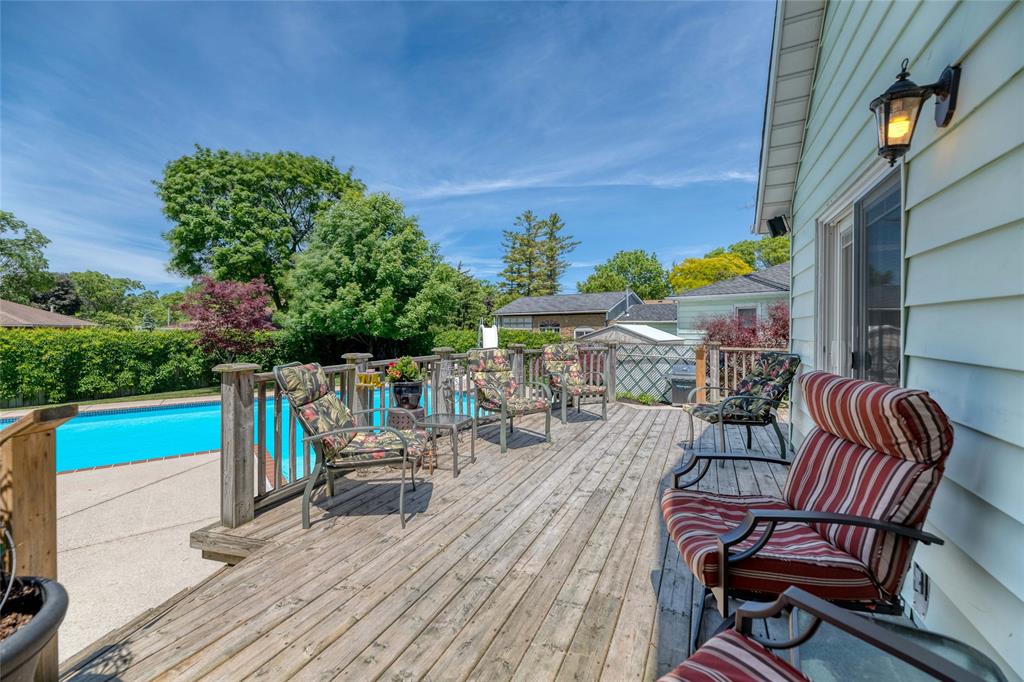 1050 ERROL Road East, Sarnia, Ontario, Canada