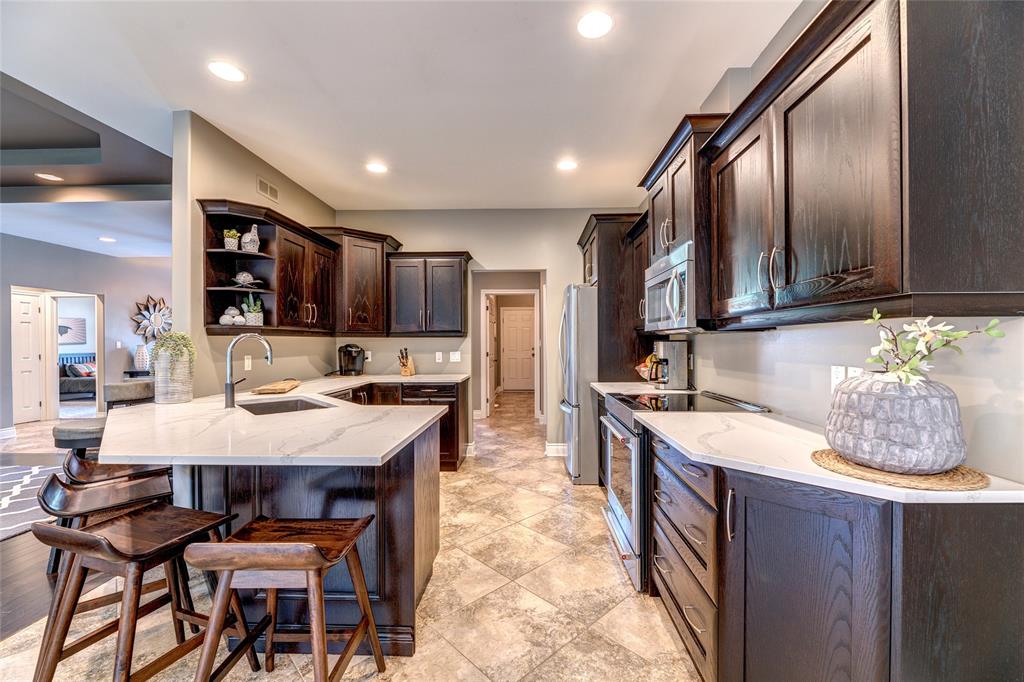 6745 OLD MILL Road, Plympton-Wyoming, Ontario, Canada