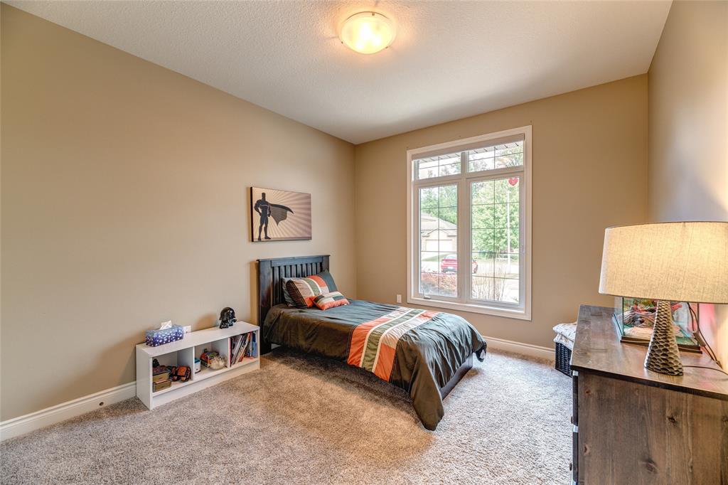 6745 OLD MILL Road, Plympton-Wyoming, Ontario, Canada