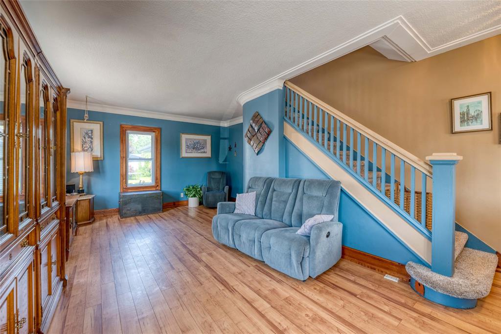 105 ALBERT Street, Point Edward, Ontario, Canada