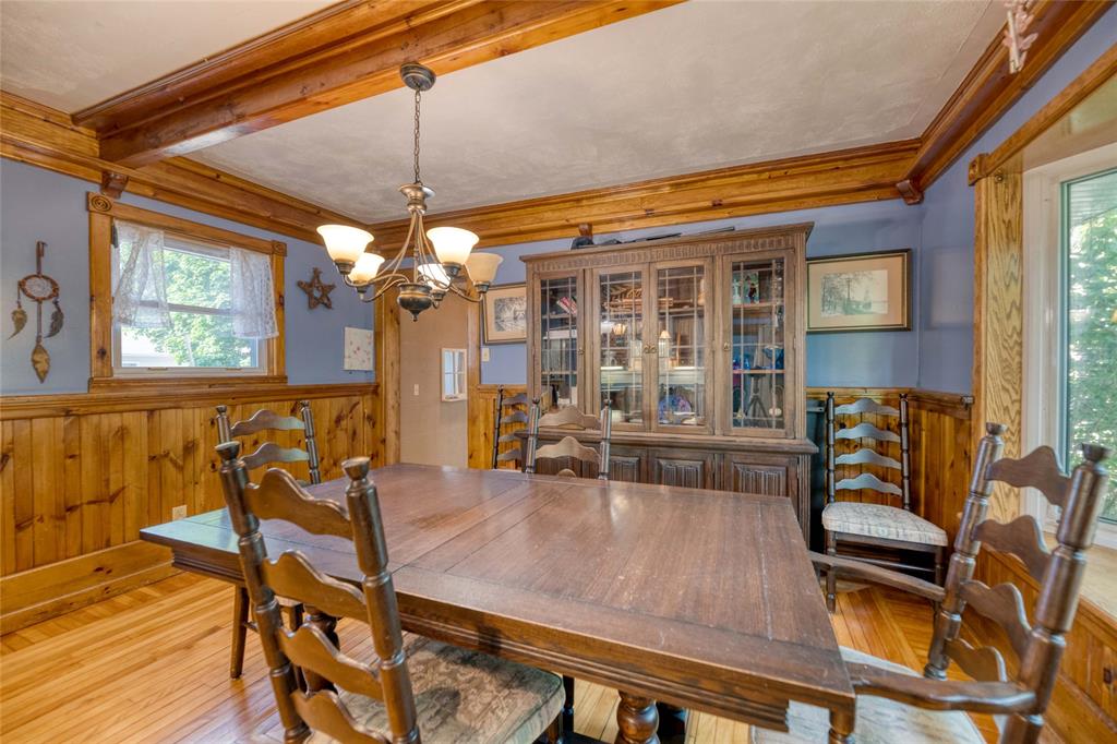 105 ALBERT Street, Point Edward, Ontario, Canada