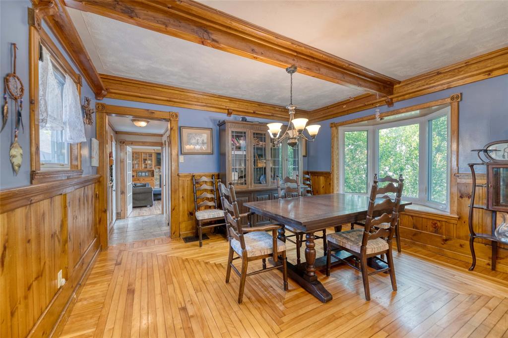 105 ALBERT Street, Point Edward, Ontario, Canada