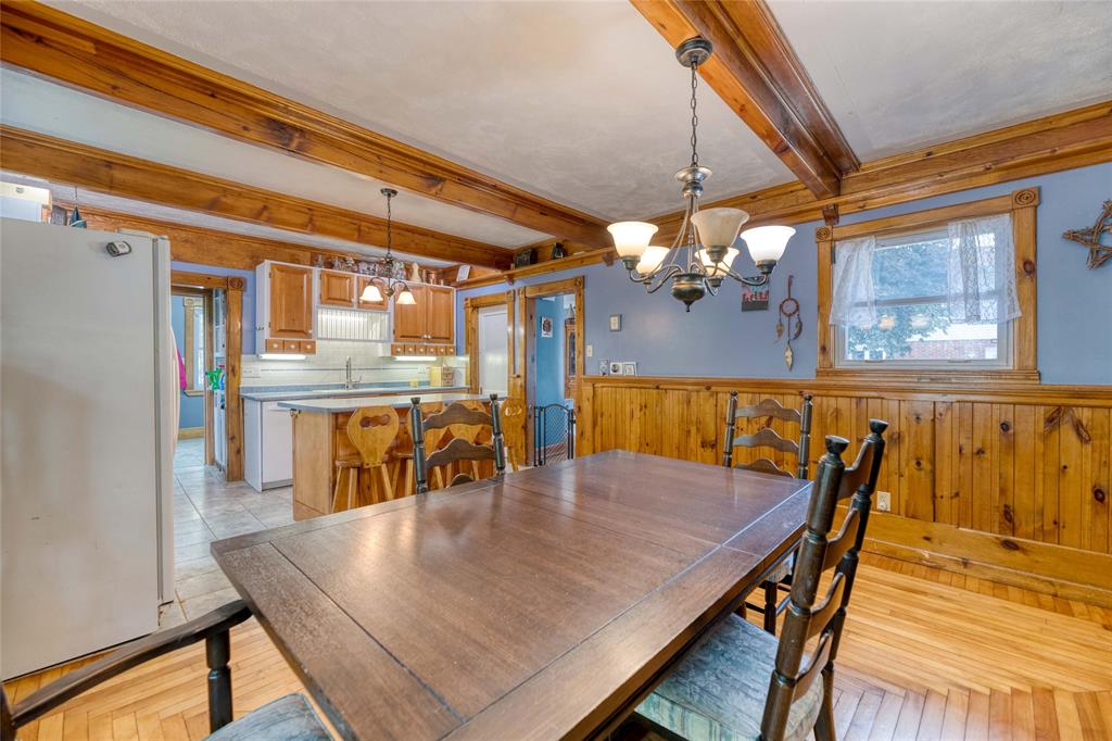 105 ALBERT Street, Point Edward, Ontario, Canada