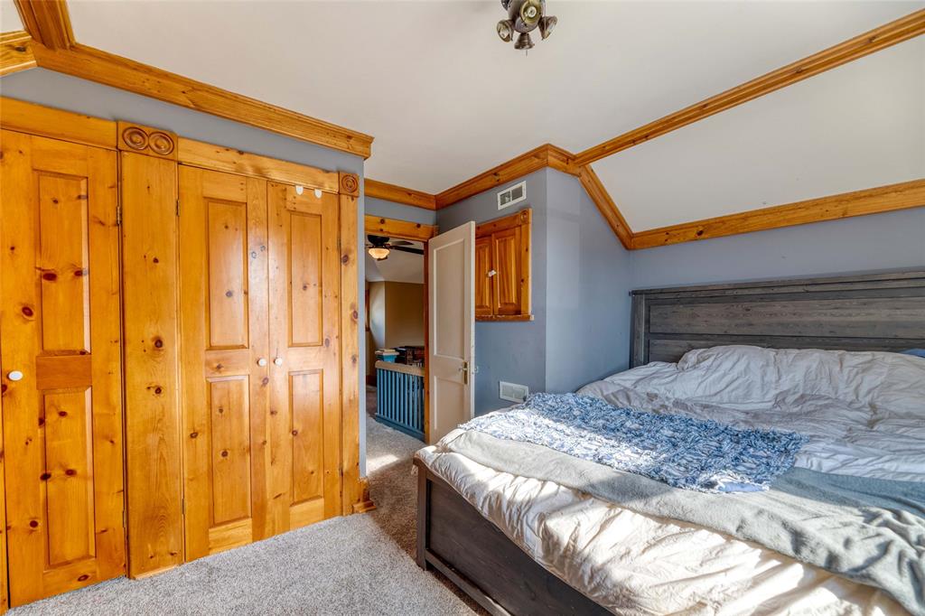 105 ALBERT Street, Point Edward, Ontario, Canada