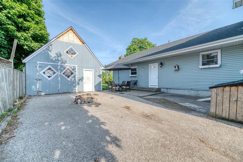 105 ALBERT Street, Point Edward, Ontario, Canada