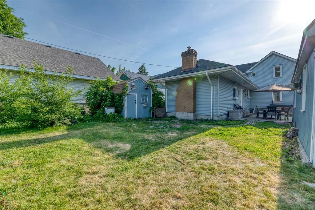 105 ALBERT Street, Point Edward, Ontario, Canada