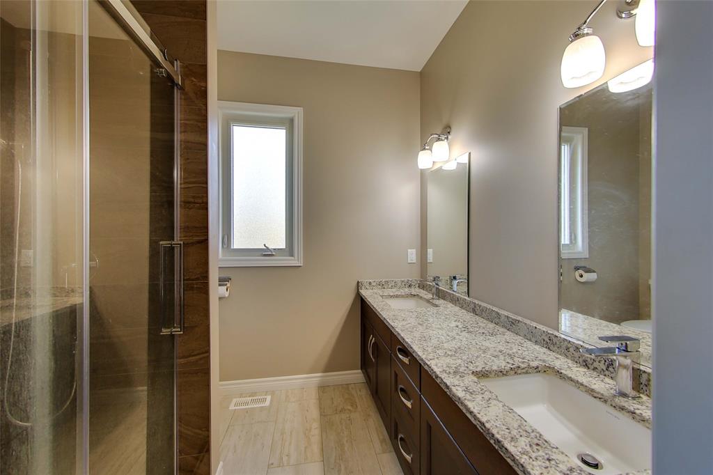 232 PAOLO Street, Sarnia, Ontario, Canada
