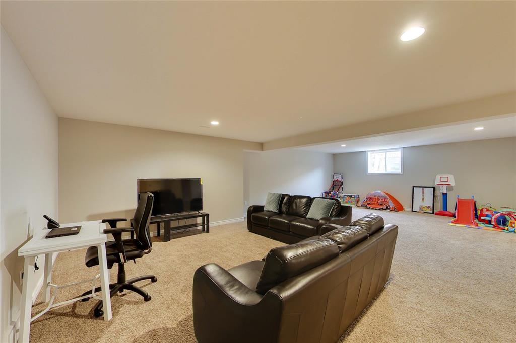 232 PAOLO Street, Sarnia, Ontario, Canada