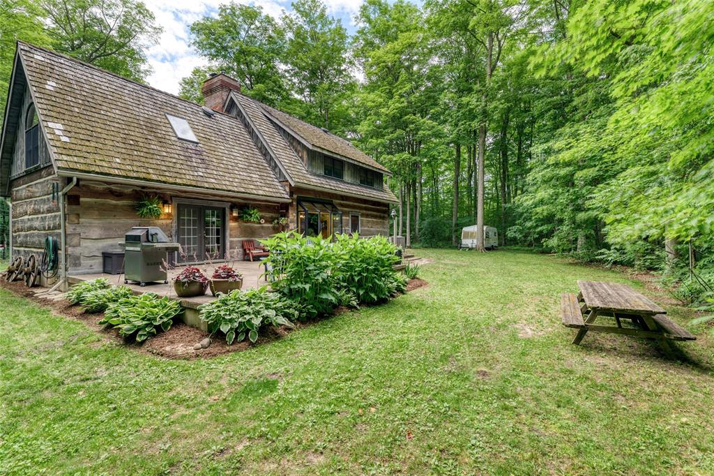 5252 EGREMONT Road, Plympton-Wyoming, Ontario, Canada