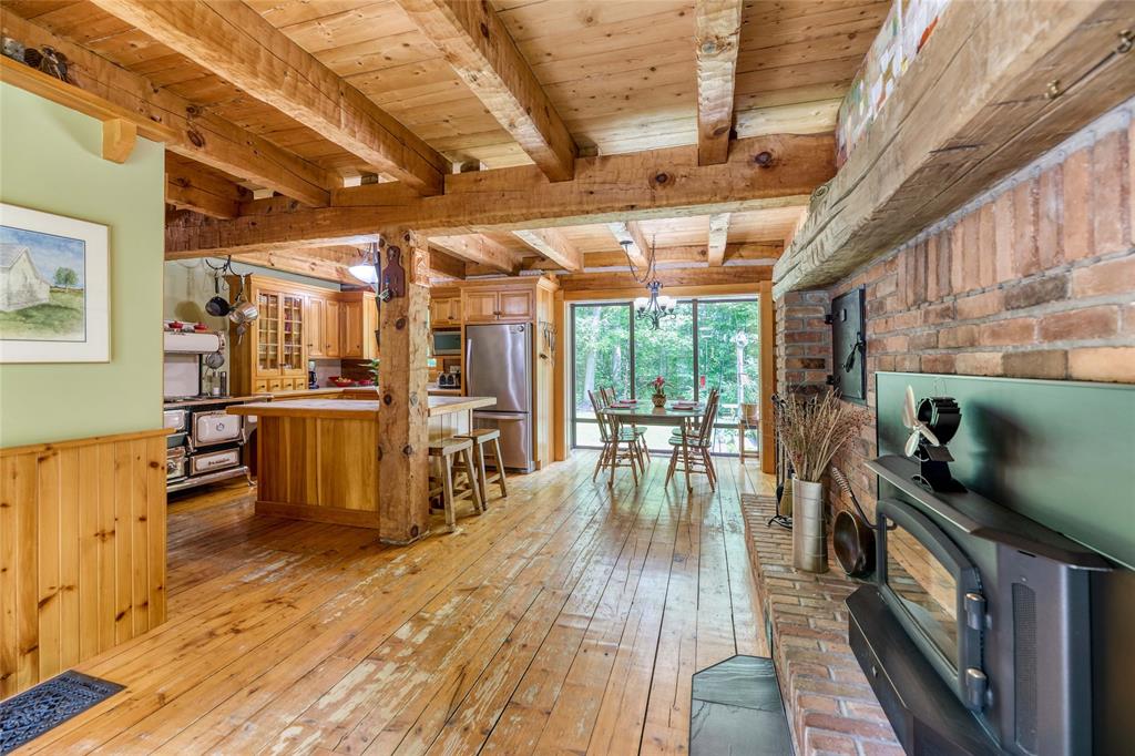 5252 EGREMONT Road, Plympton-Wyoming, Ontario, Canada