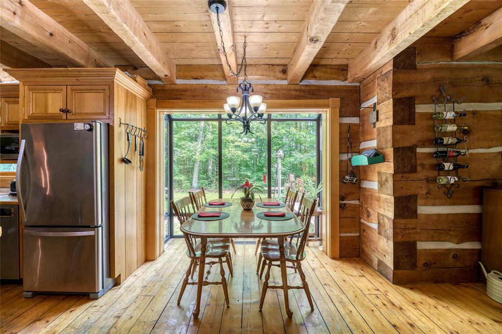 5252 EGREMONT Road, Plympton-Wyoming, Ontario, Canada