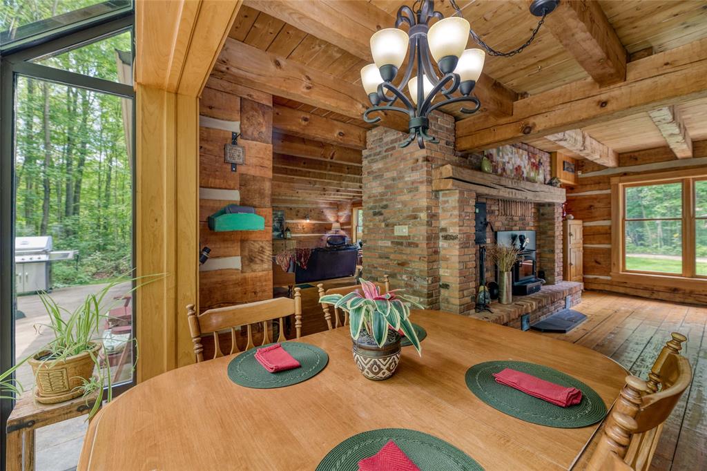 5252 EGREMONT Road, Plympton-Wyoming, Ontario, Canada