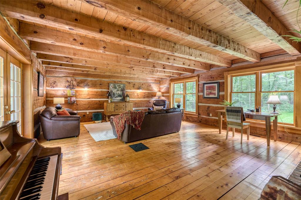 5252 EGREMONT Road, Plympton-Wyoming, Ontario, Canada