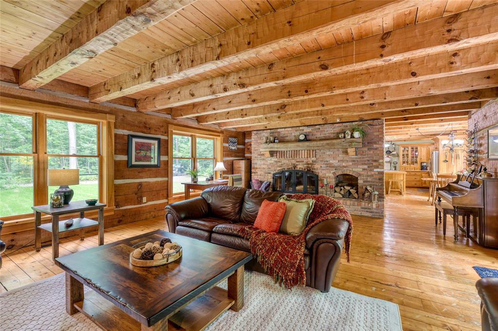 5252 EGREMONT Road, Plympton-Wyoming, Ontario, Canada