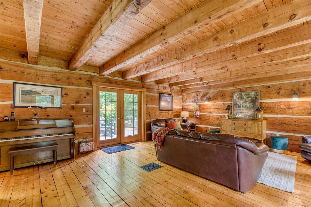 5252 EGREMONT Road, Plympton-Wyoming, Ontario, Canada