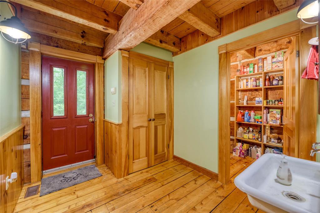 5252 EGREMONT Road, Plympton-Wyoming, Ontario, Canada