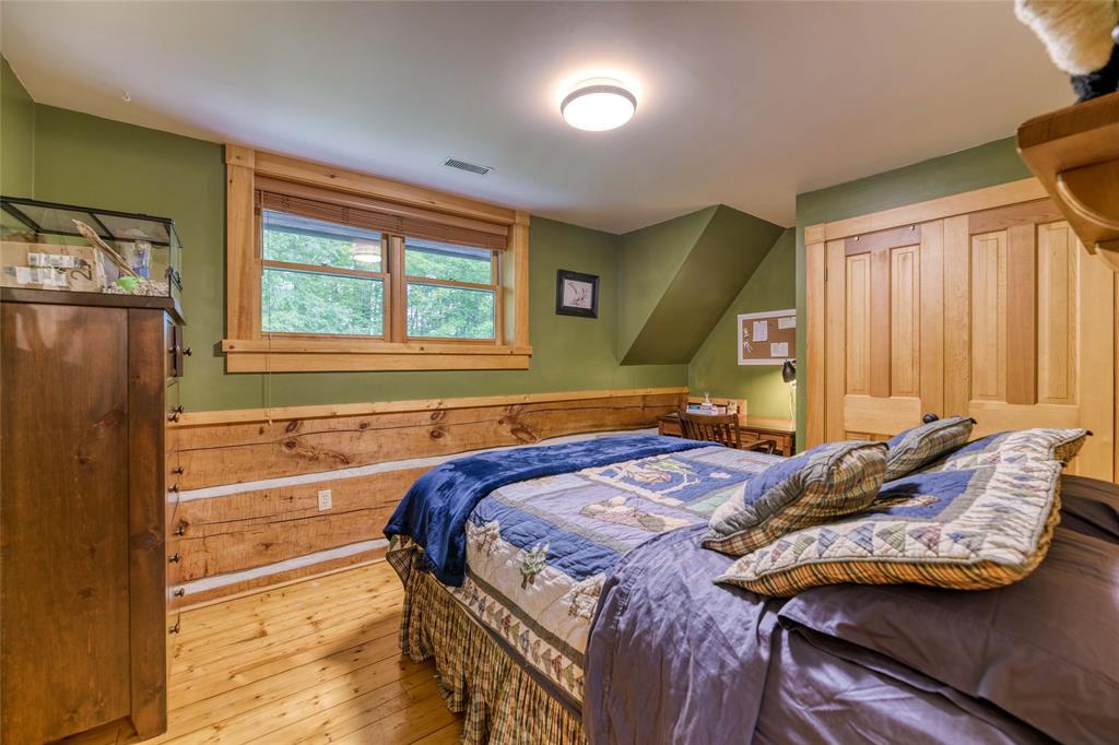 5252 EGREMONT Road, Plympton-Wyoming, Ontario, Canada