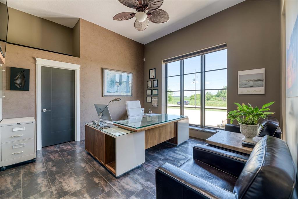 8143 HILLSBORO Road, Plympton-Wyoming, Ontario, Canada