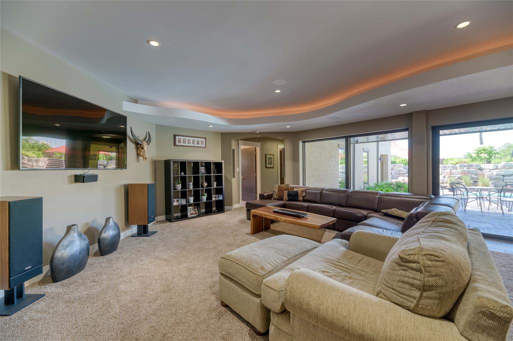 8143 HILLSBORO Road, Plympton-Wyoming, Ontario, Canada