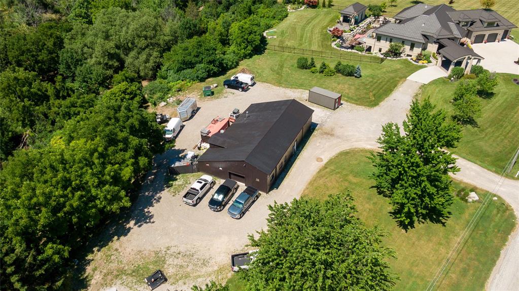 8143 HILLSBORO Road, Plympton-Wyoming, Ontario, Canada