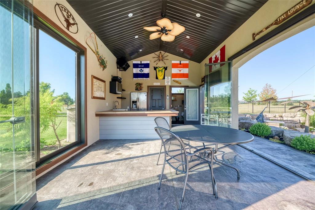 8143 HILLSBORO Road, Plympton-Wyoming, Ontario, Canada